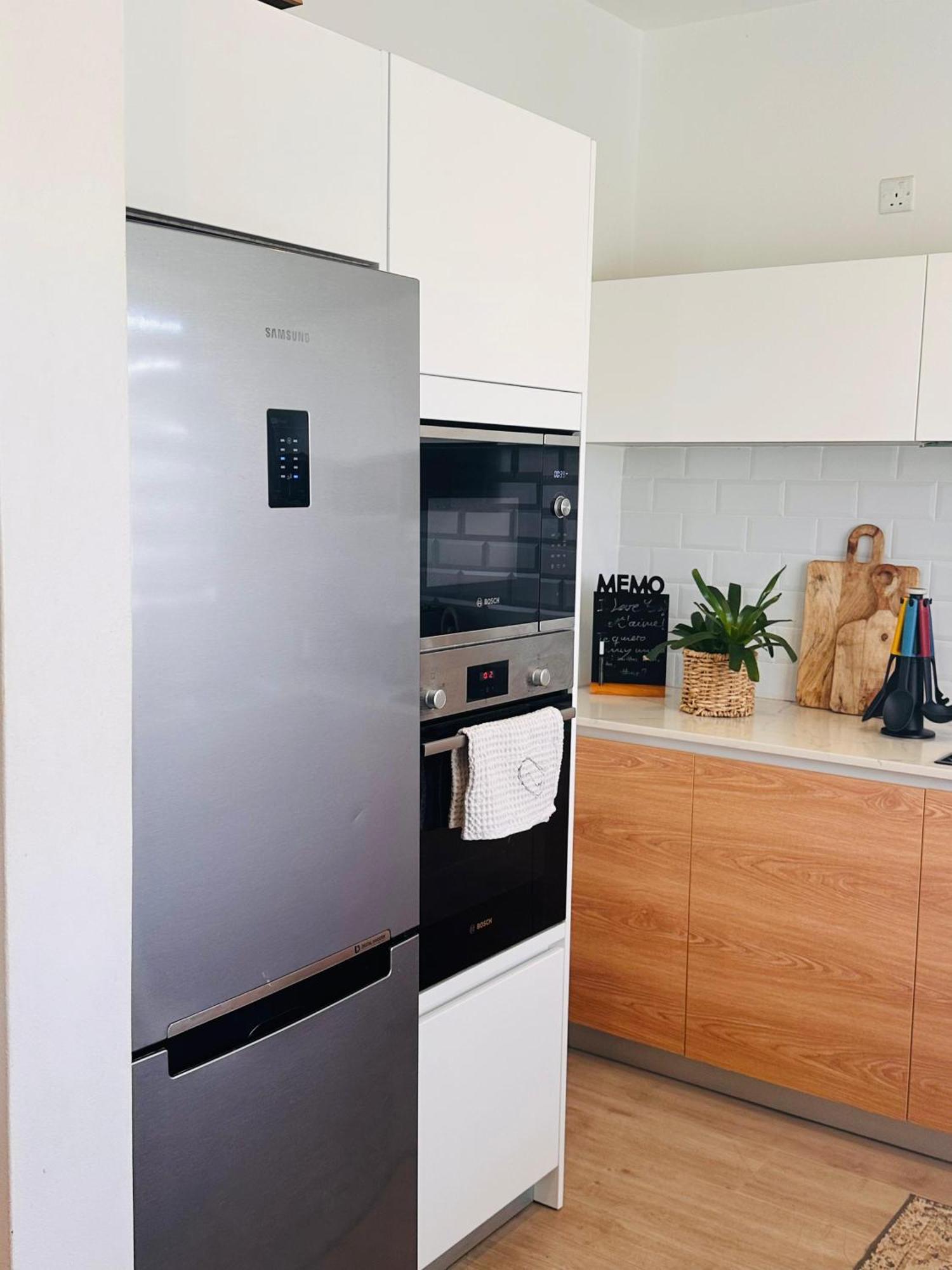 Modern Villa In Grand Bay - Short Walk To Beach エクステリア 写真