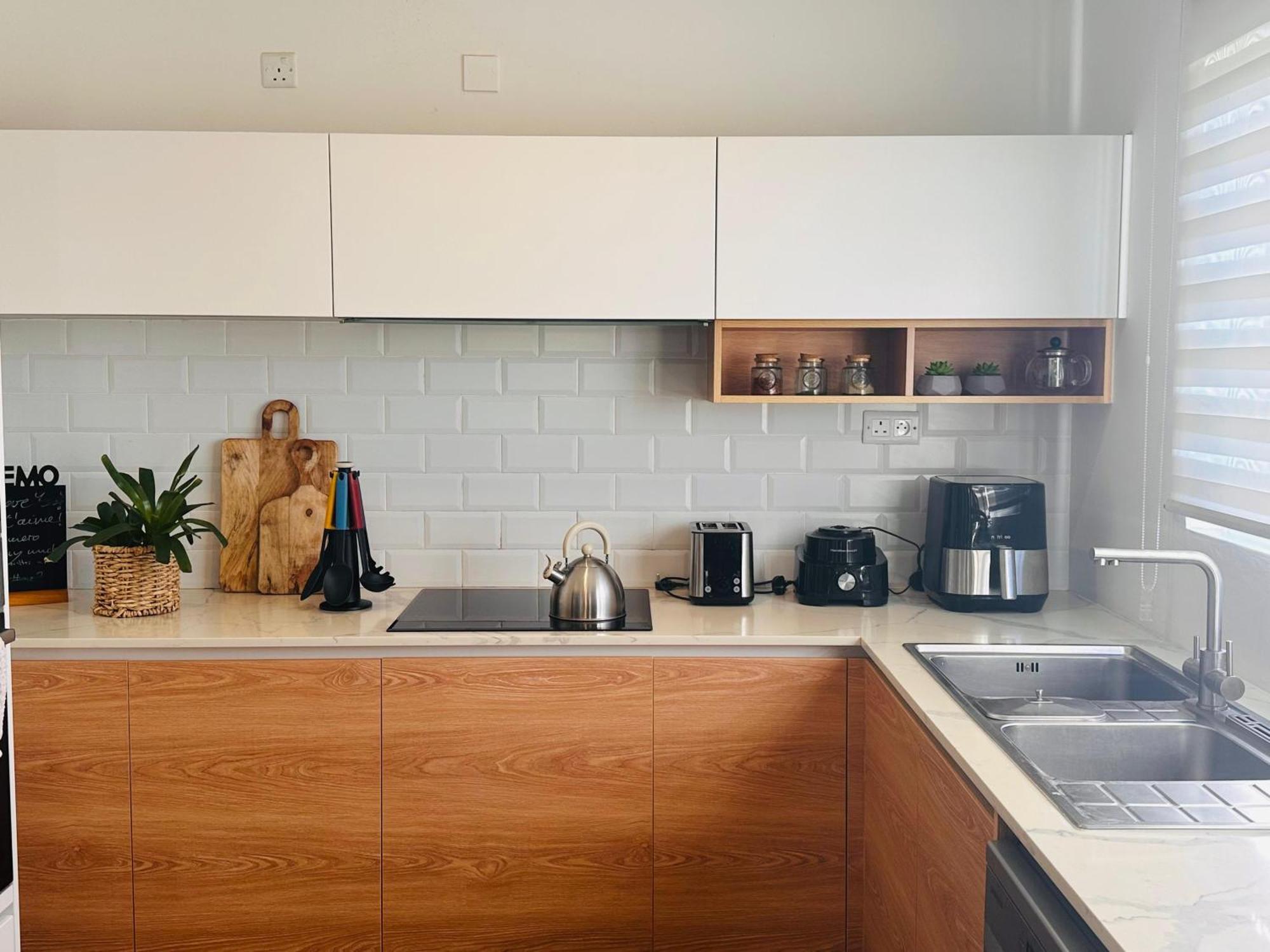 Modern Villa In Grand Bay - Short Walk To Beach エクステリア 写真